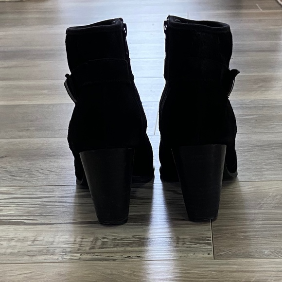 LeChateau Suede Winter Lined Bootie - Picture 6 of 9